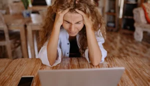 Estupro virtual uma realidade sombria no mundo online