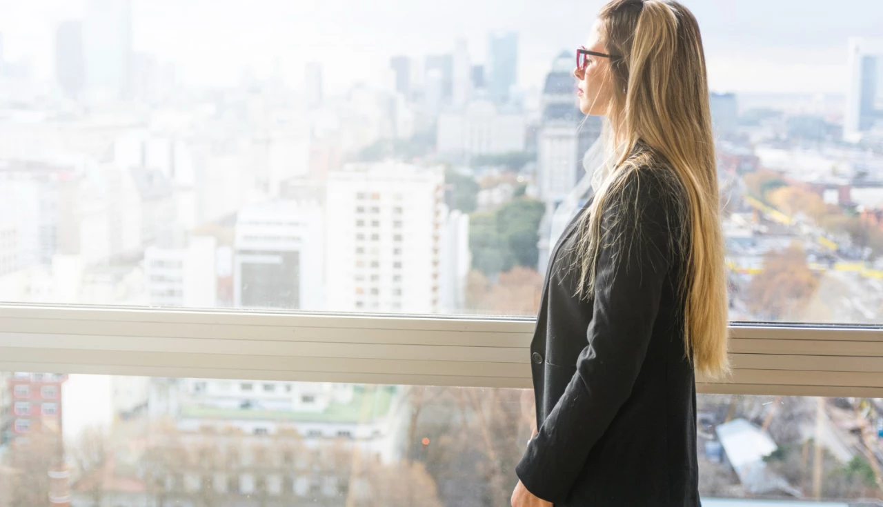 Mulheres na liderança corporativa superando barreiras